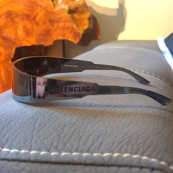 Balenciaga shades sunglasses 🕶️ - Picture 1 of 14